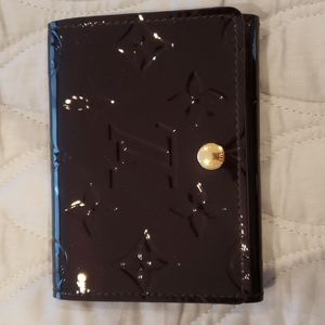 Louis Vuitton authentic vernis patent leather card holder great condition